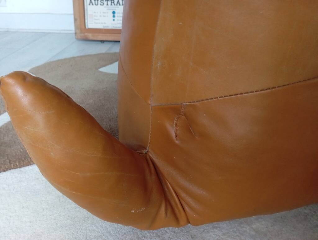 Kangaroo leather magazine rack, 1960s