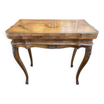 Table à jeux de style Louis XV en marqueterie