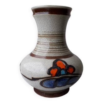 70s vase