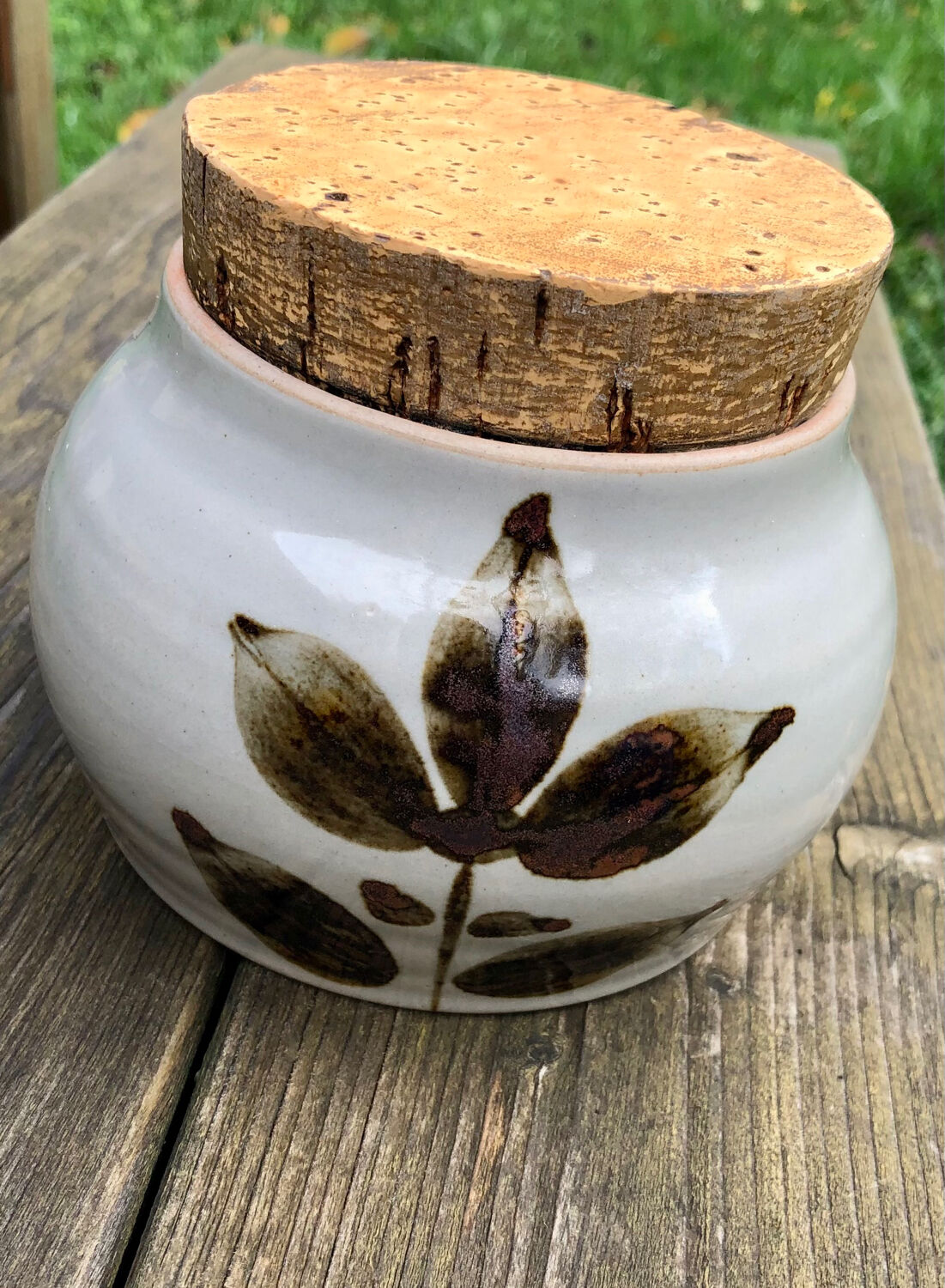 Arnon stoneware enamelled pot