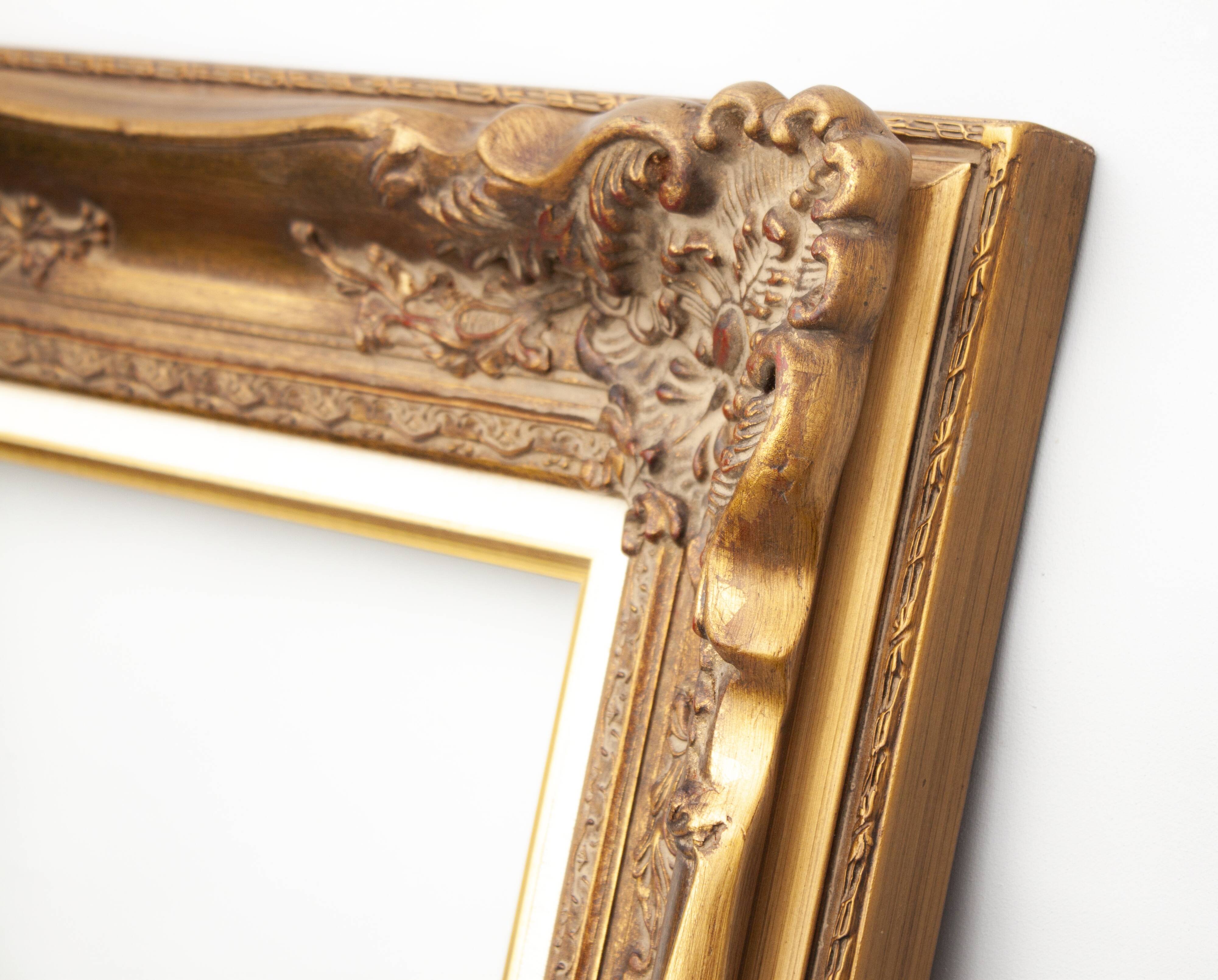 Marco barroco vintage de madera y paspartú hecho a mano.