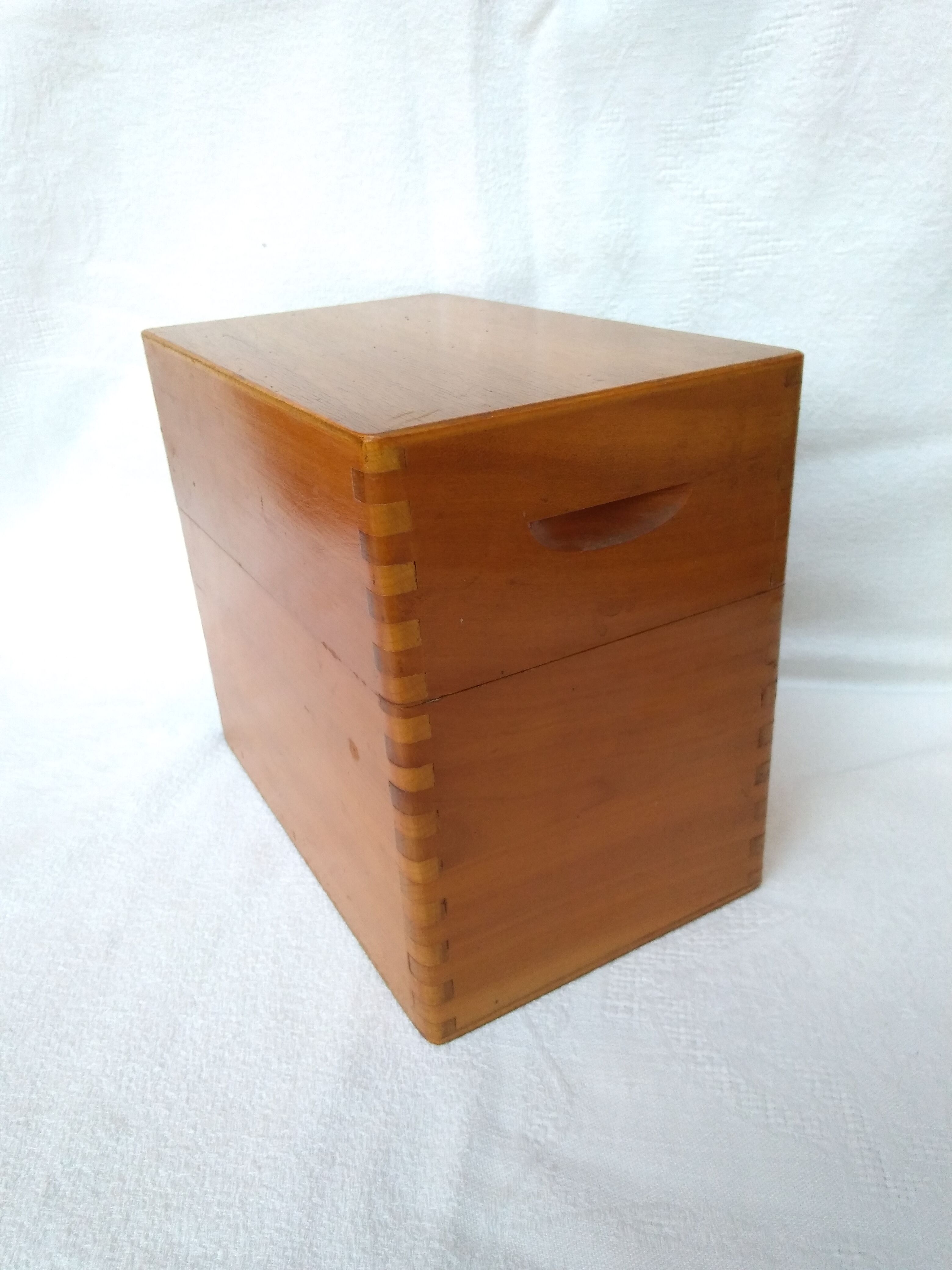 Plug box, desktop sorter