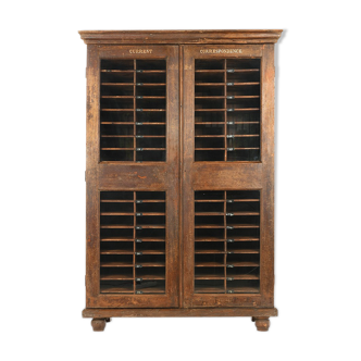 Wooden postal sorting furniture with 80 lockers