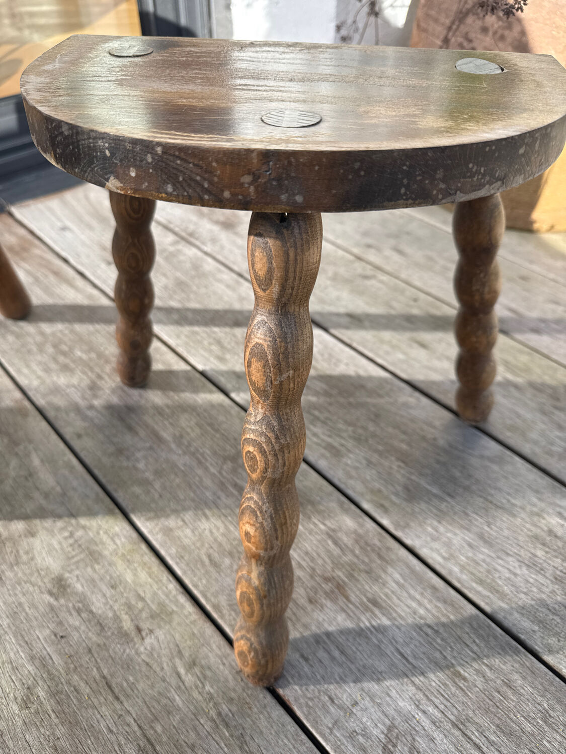 Tabouret tripode