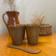 Ensemble de 4 tasses verres gobelets en grès Digoin et cuillères en bois