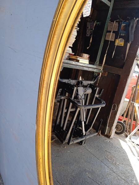 Gilded wood mirror period 1960 oval