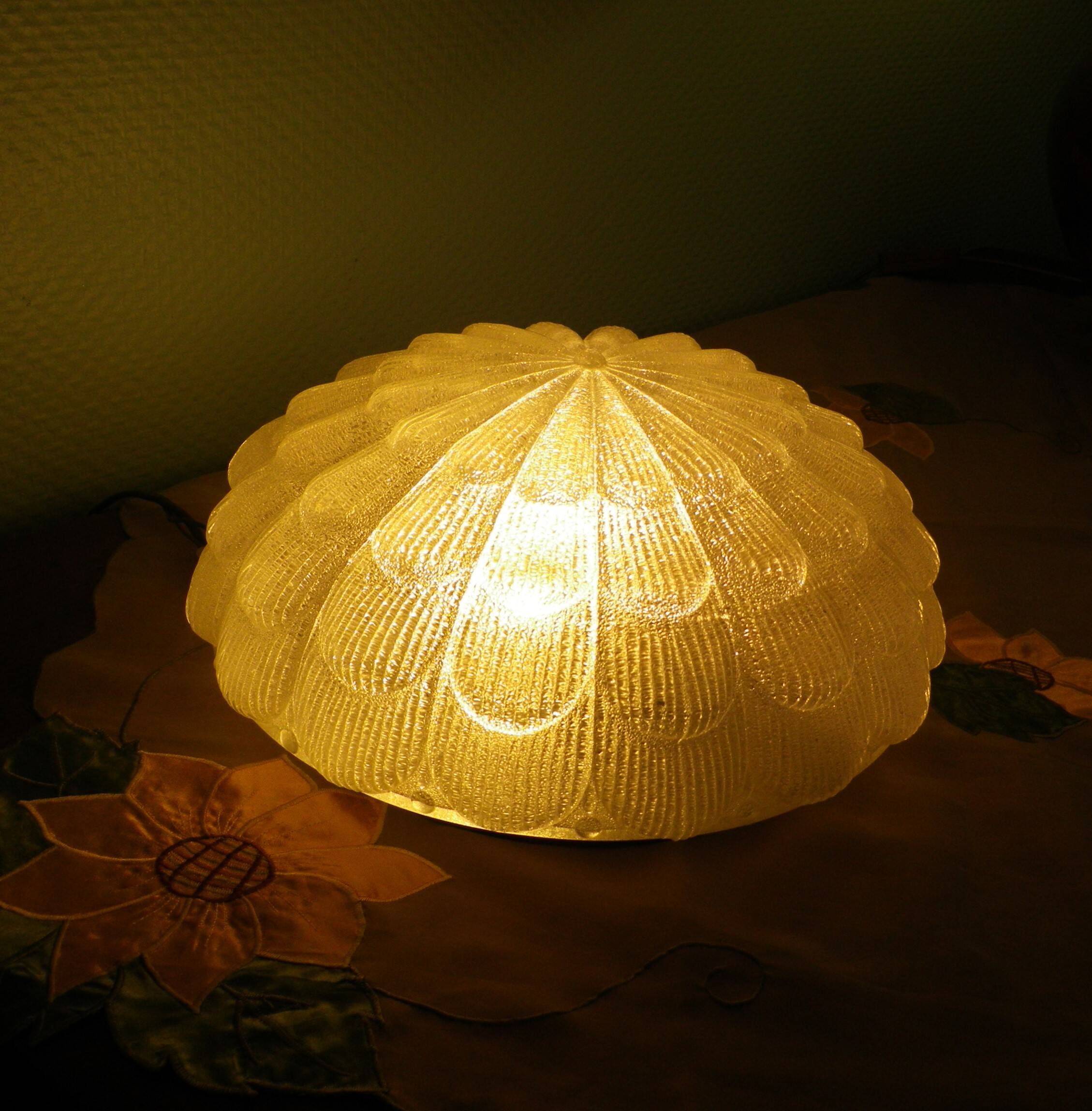 Flower-shaped press glass and glass ceiling light