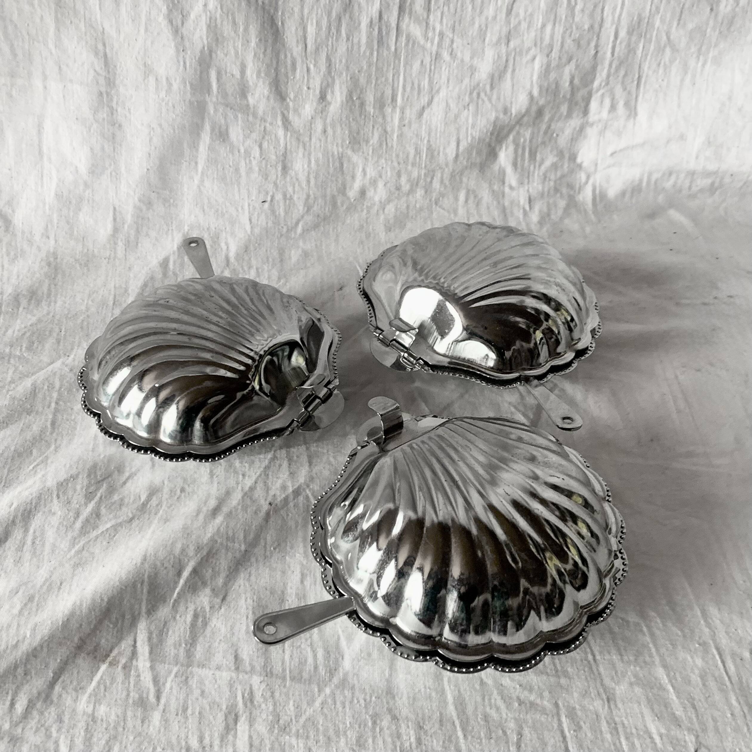 Set of 3 vintage shell butter dishes in stainless steel and cobalt blue glass