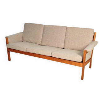 Ge40 sofa by hans j. wegner for getama 1960 denmark