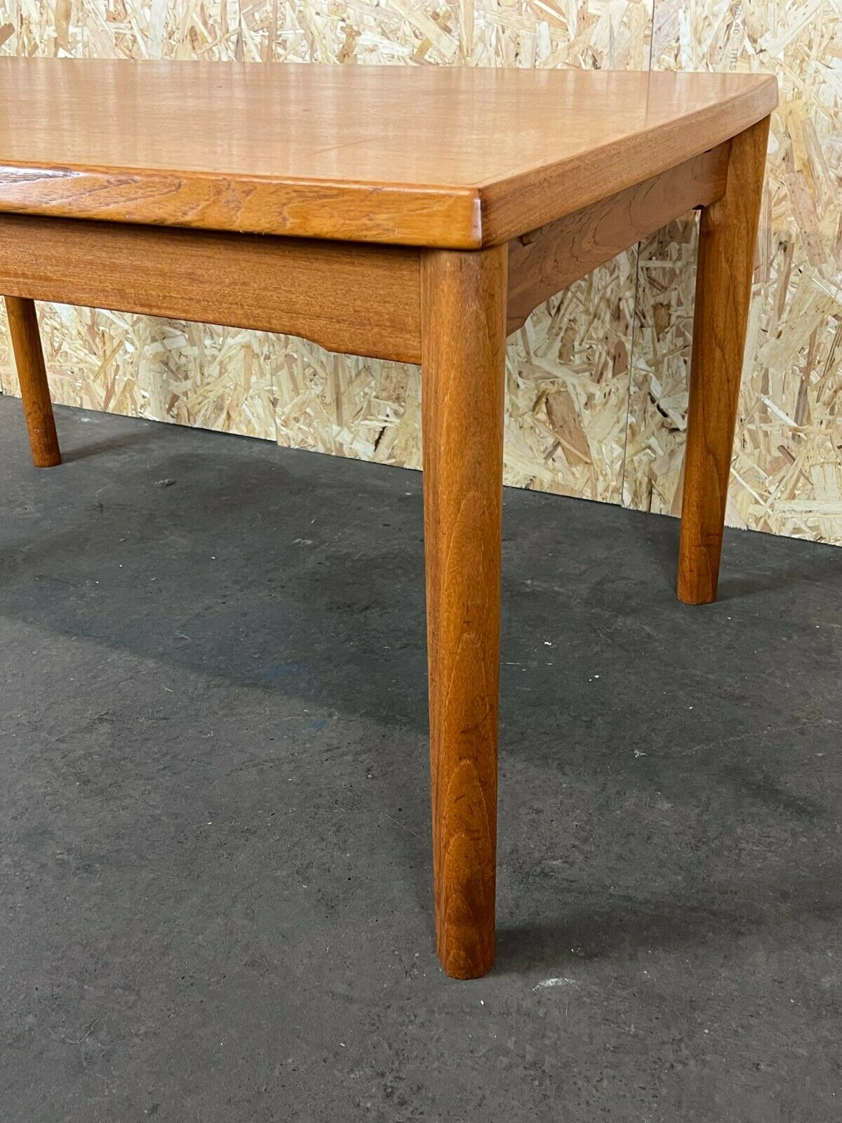 Teak coffee table 60/70