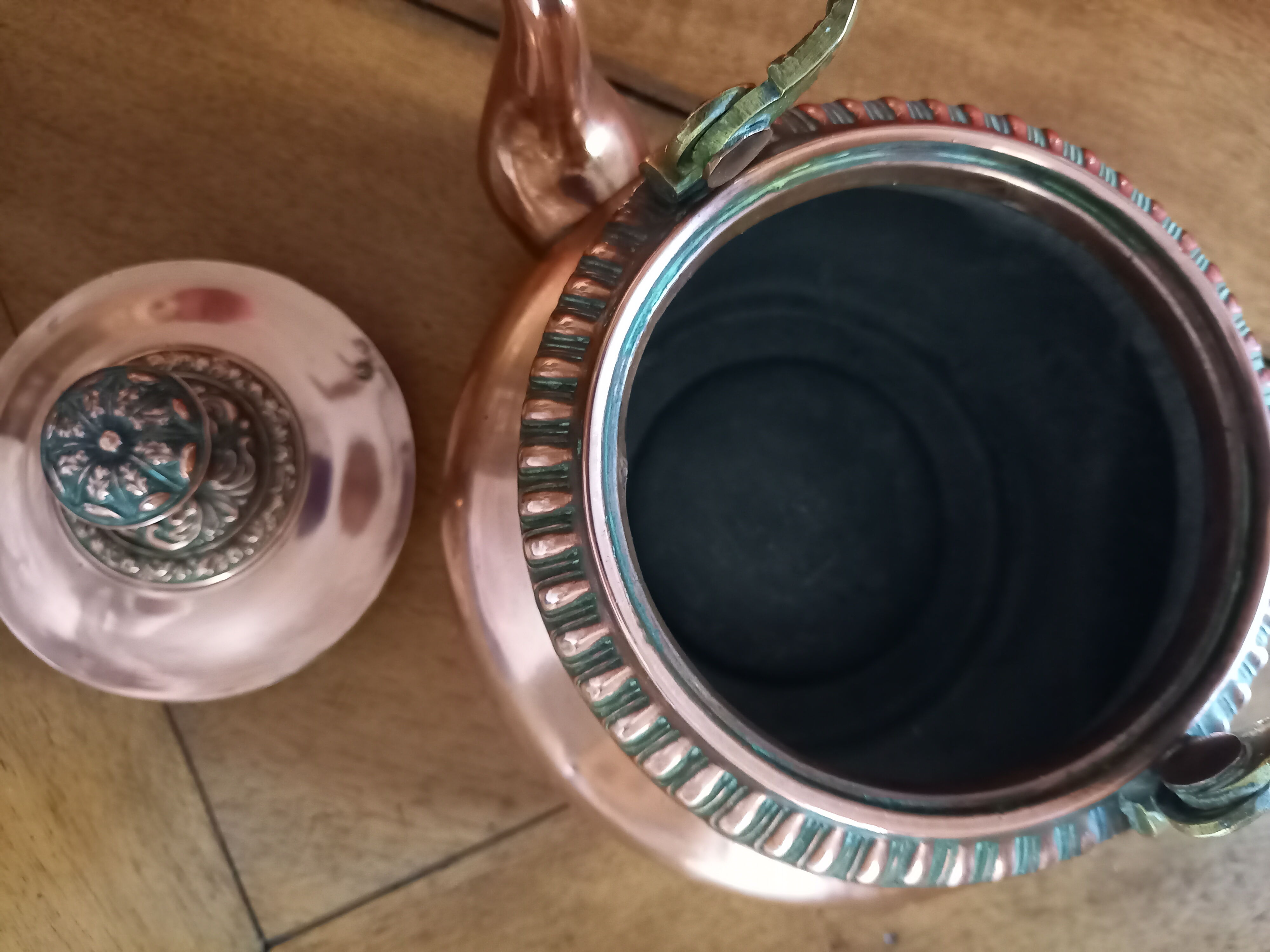 Teapot period restoration