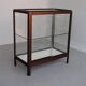 Vitrine moderne en profilés aluminium marron