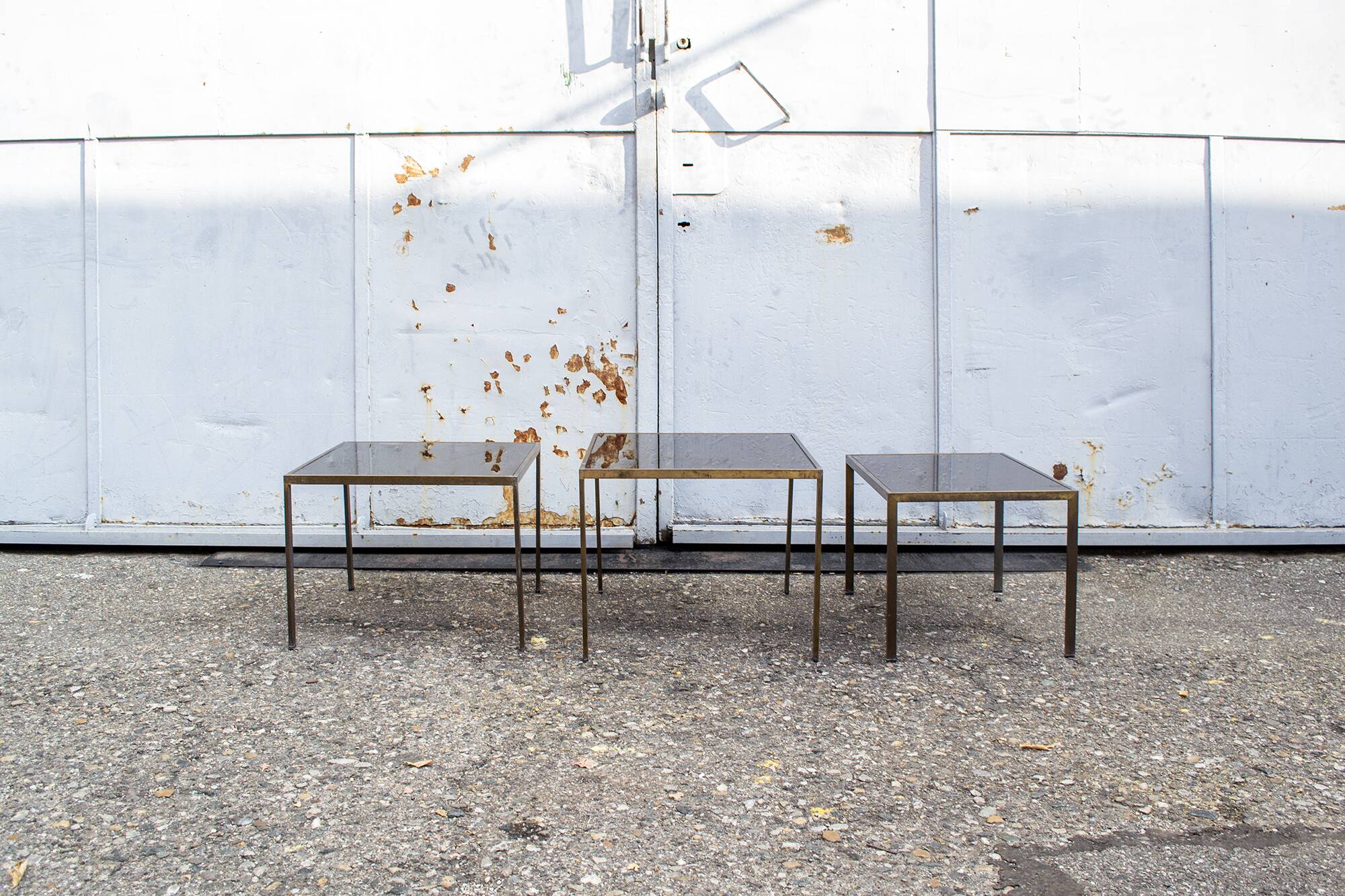 Three small tables in brass and mirrored glass vintage 1960s Italy