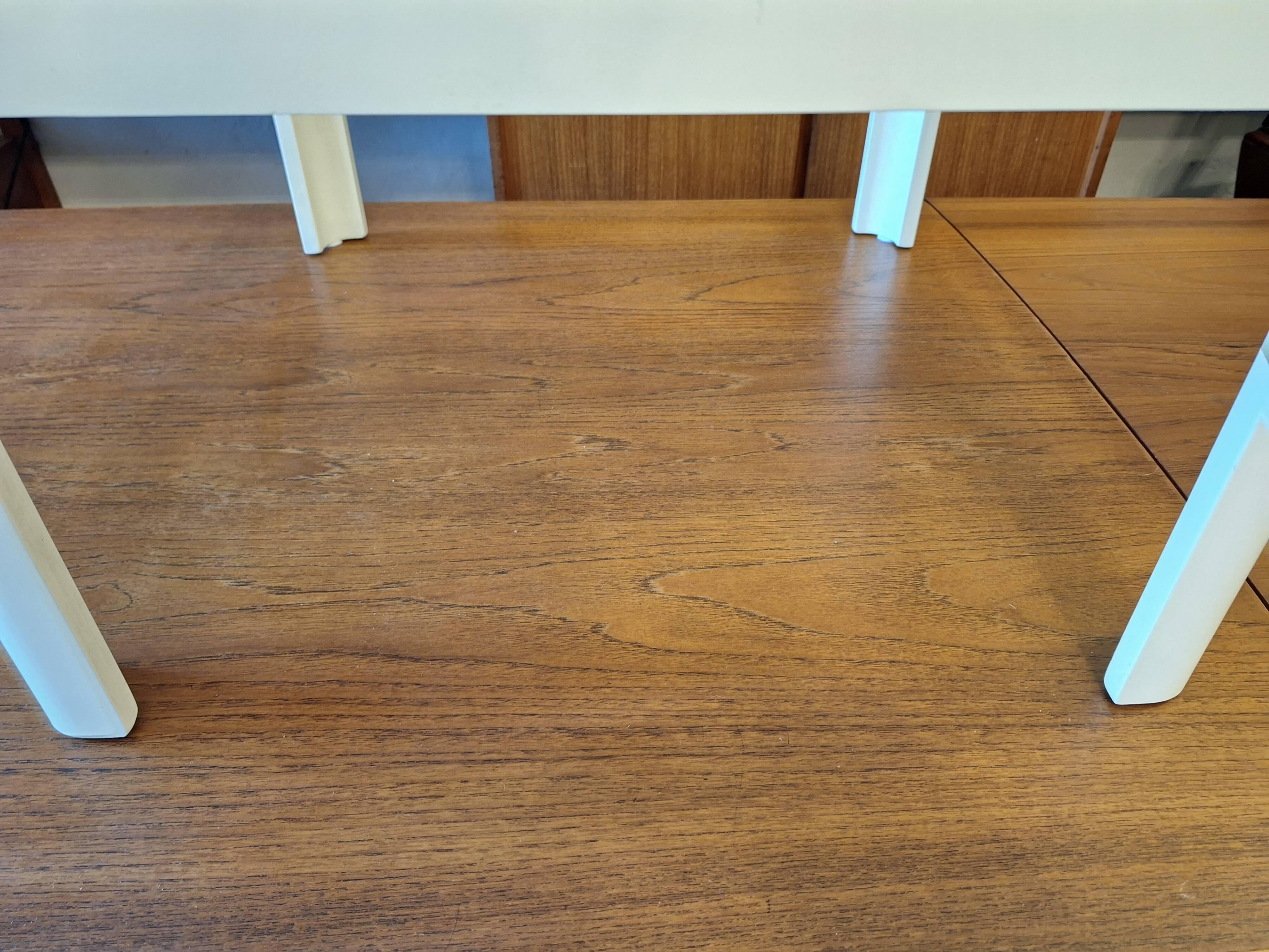 Coffee table in white lacquered wood with glass top, 1960s