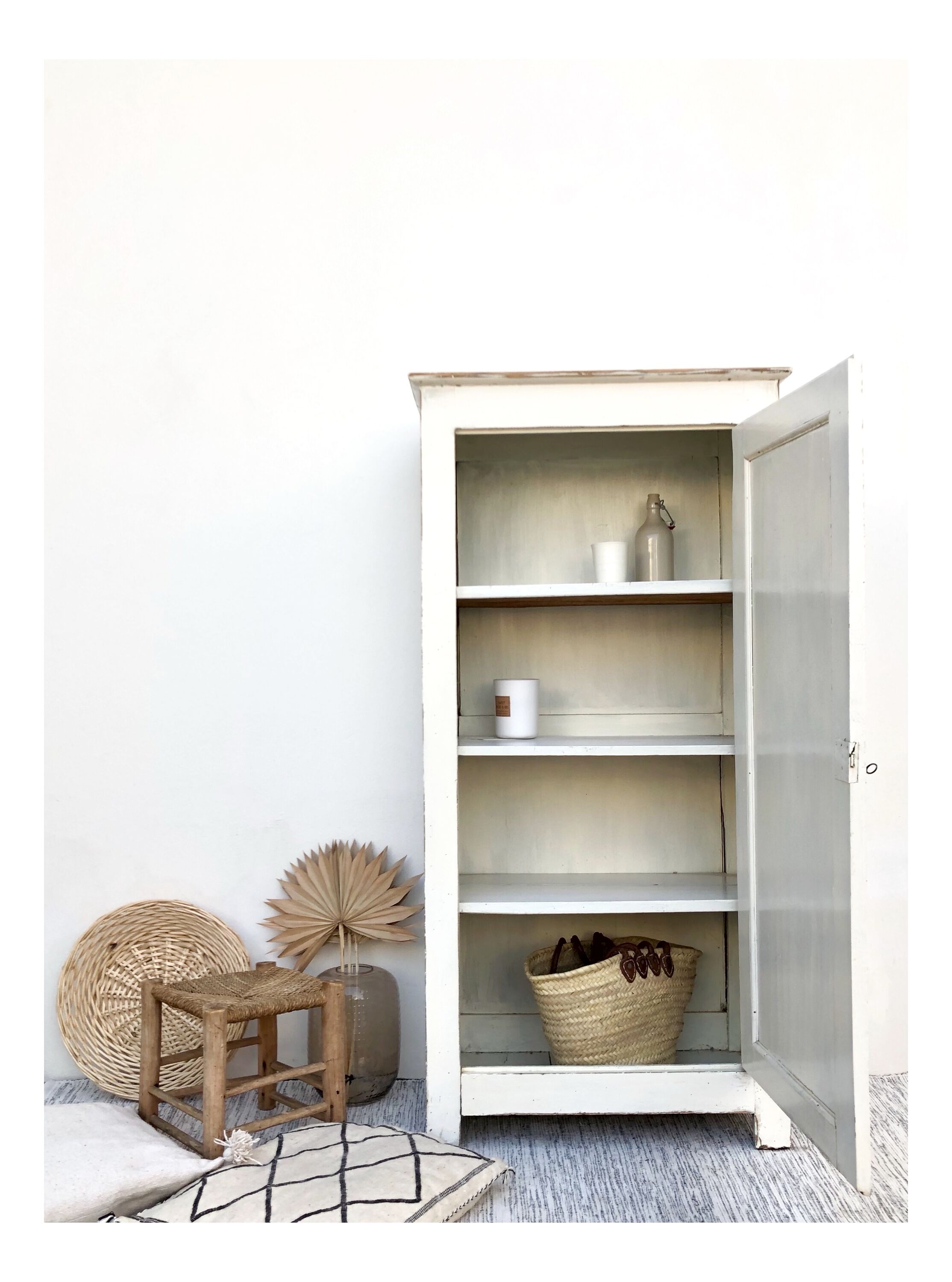 Vintage parisian wardrobe