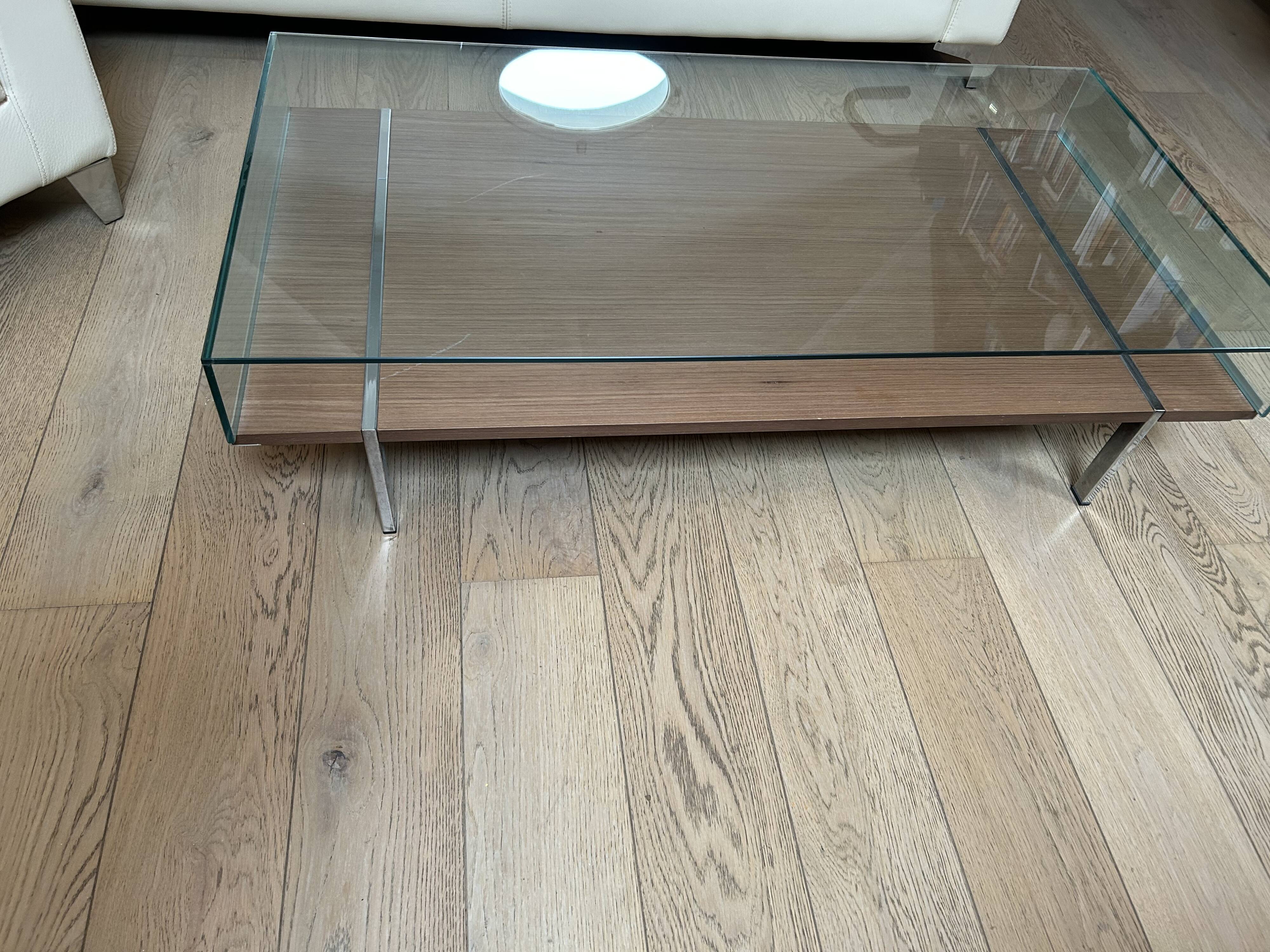 Living room set: 3-seater sofa, armchair and coffee table