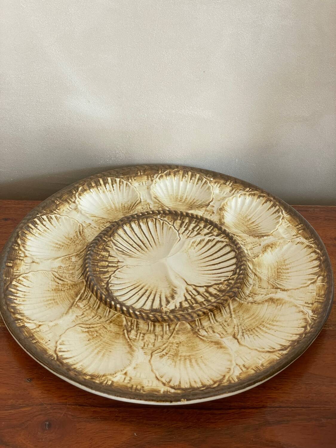 Longchamp Oyster Service