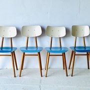 Chaises de salle à manger par TON