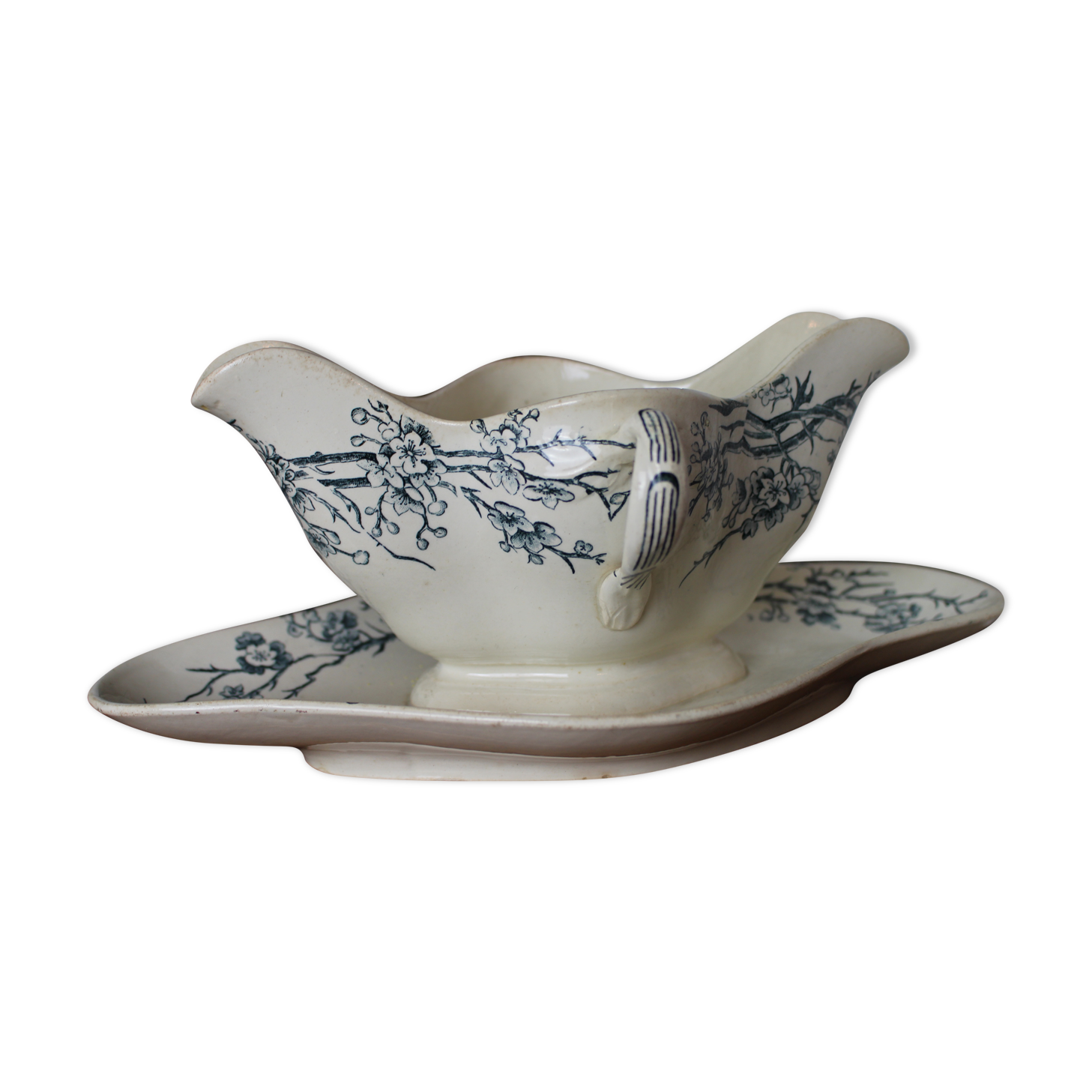 Gravy boat in Terre de Fer Lunéville