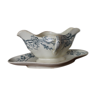 Gravy boat in Terre de Fer Lunéville