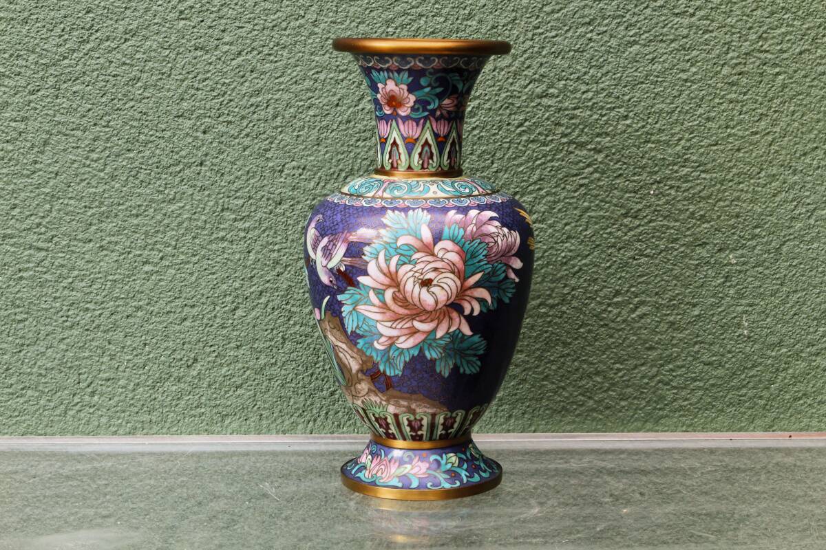 Vase in cloisonné enamel, China, peonies, birds
