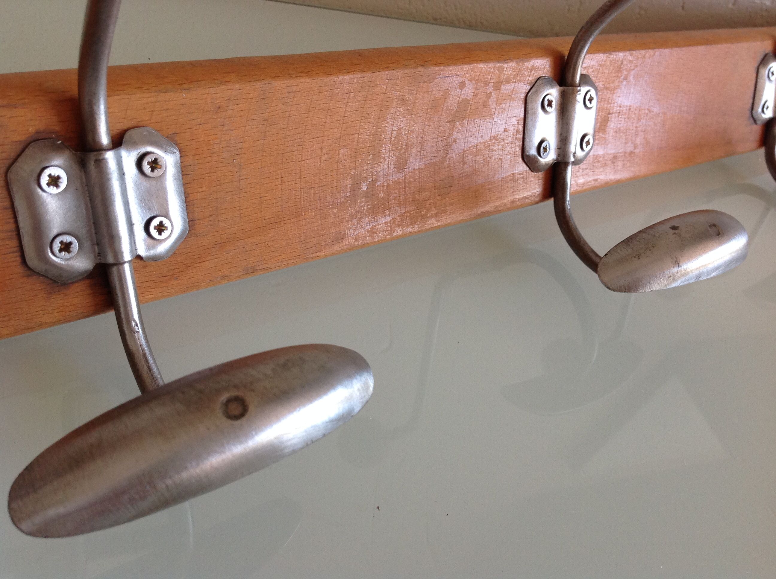 Five-headed school patère vintage