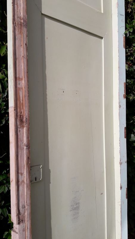 Closet door 67.2x237.2cm and its frame