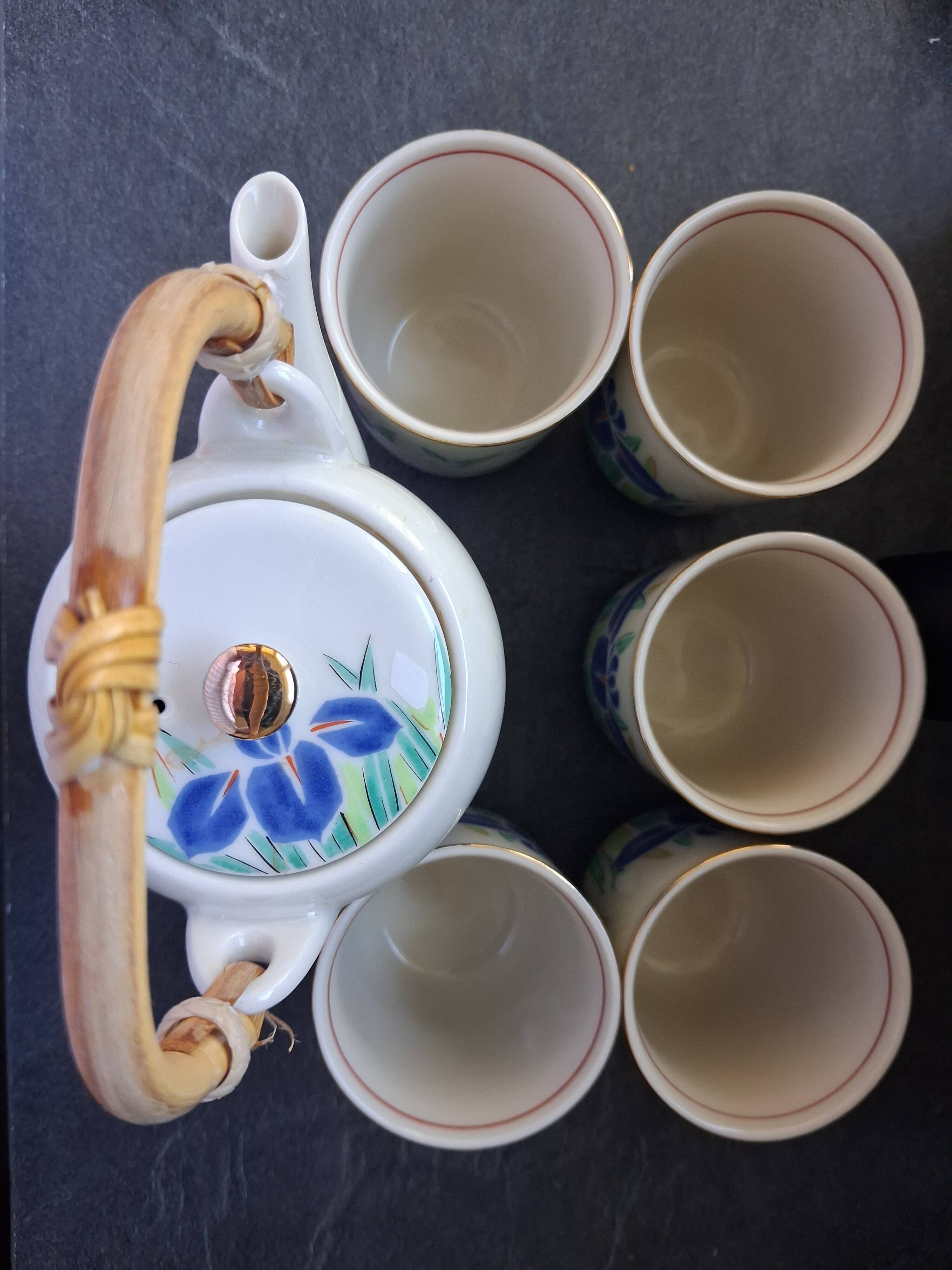 Japanese service iris Kozan-Gama from Mino