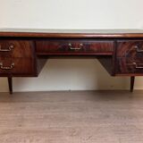 Very large Louis XVI style center minister desk in mahogany and fillets