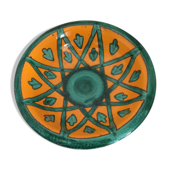 Dish dominant orange and green Saint Clement France