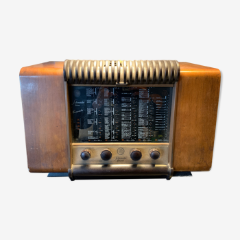 Ancienne radio Schneider freres