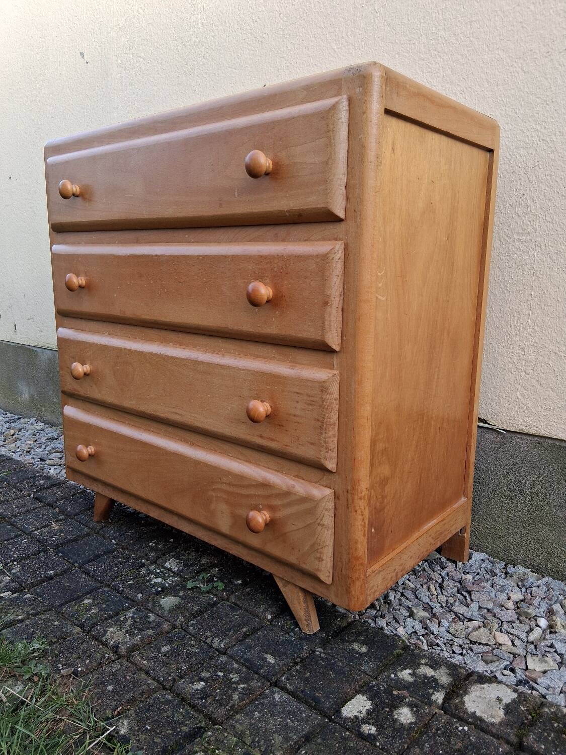 Vintage chest of drawers