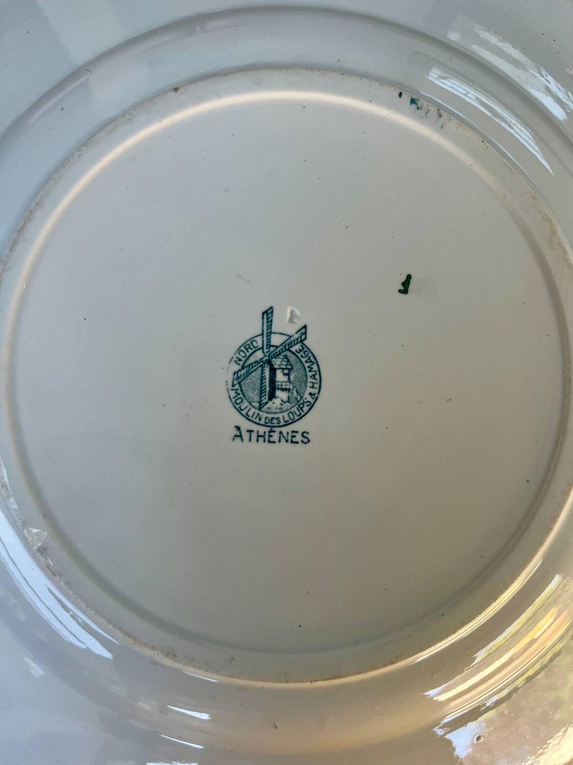 Round ironstone dish – Moulin des Loups Athens