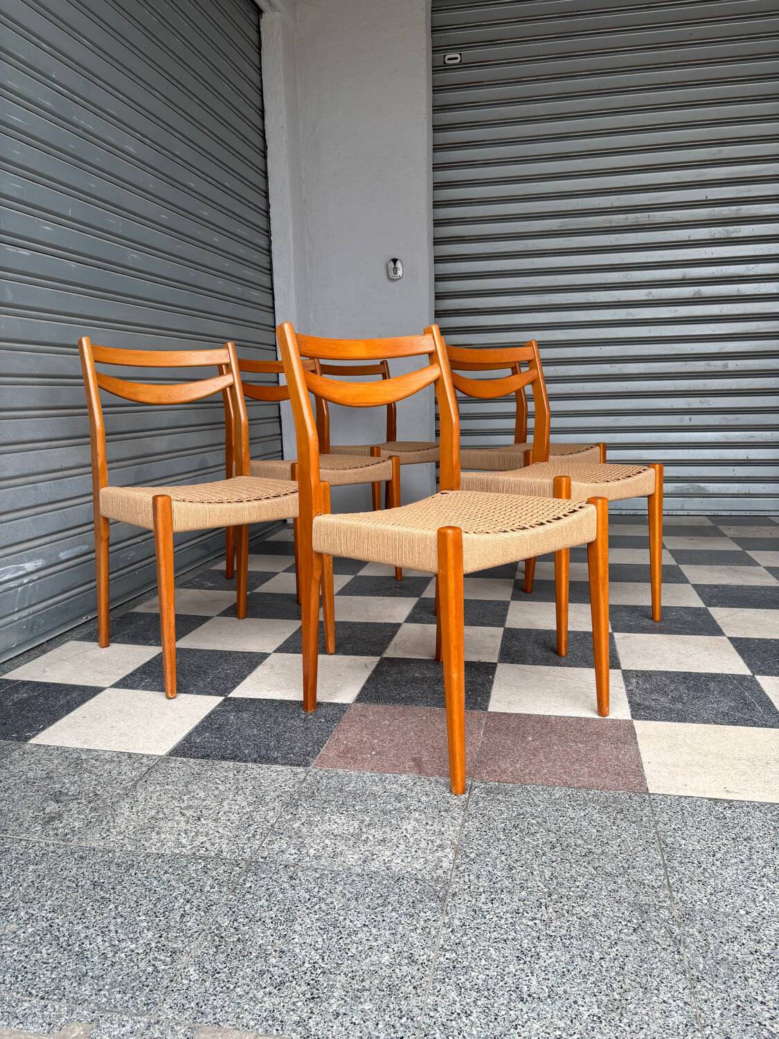 Série de 6 chaises style scandinave