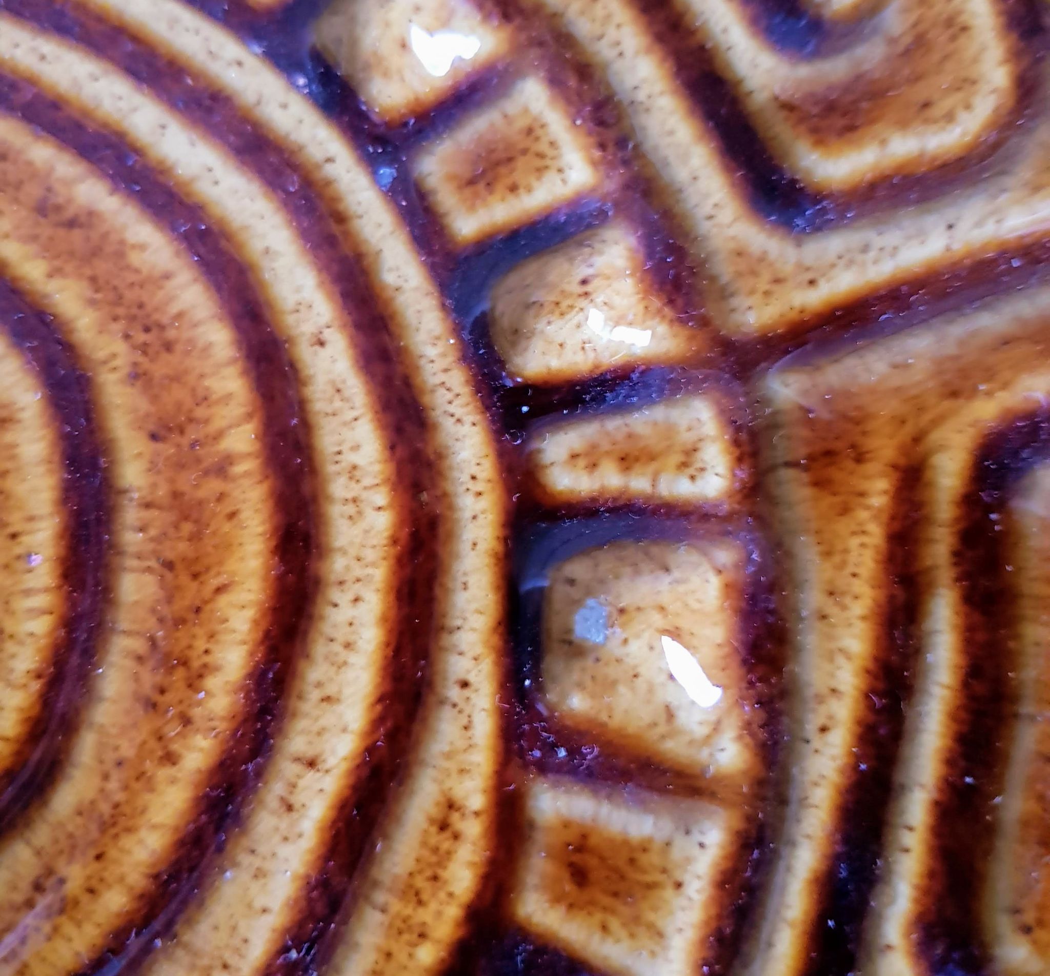 Large Mid-Century Modern French Ceramic Sunflower Plate - 1950s-1960s - Grottes de Dieulefit