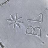 2 embroidered BL linen pillowcases, Venice day