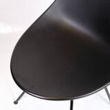 Set Of Four Dining Chairs Model 3110 Made In Black By Arne Jacobsen For Fritz Hansen From 2016s