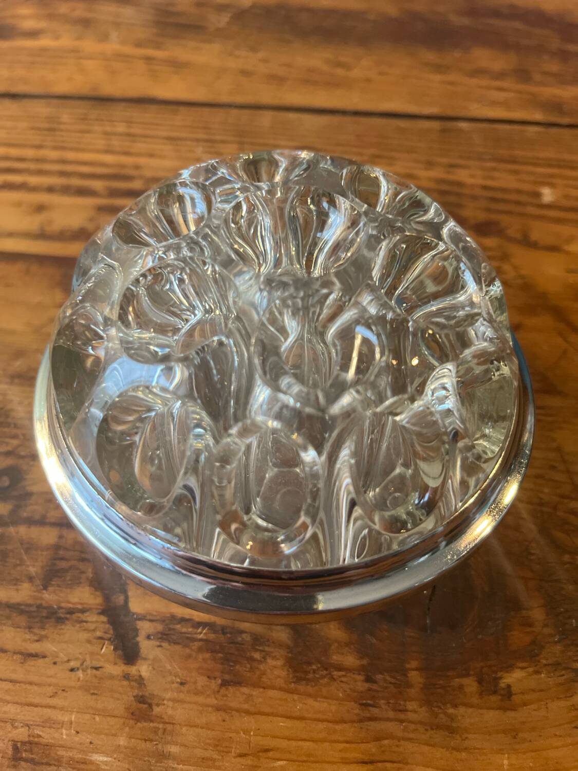 Flower pick in metal and crystal French work