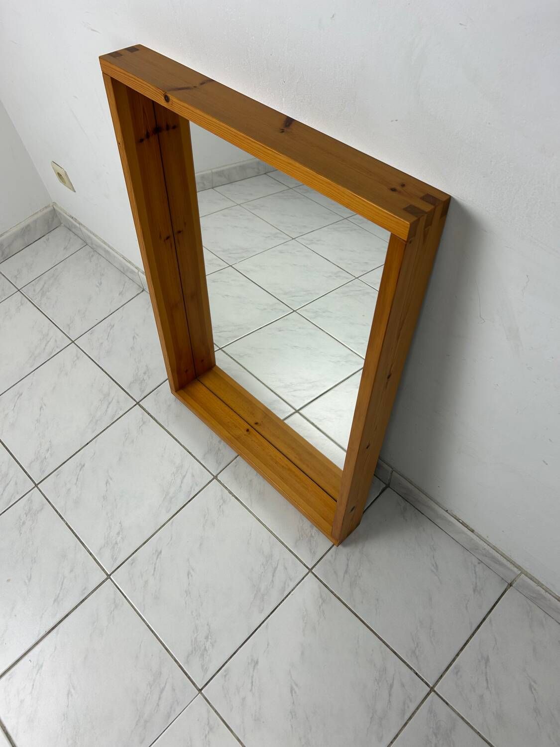 Miroir scandinave vintage en bois de pin