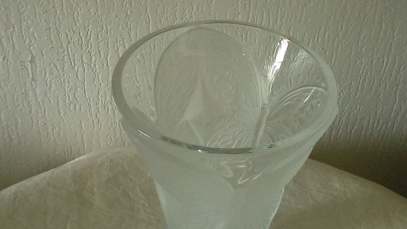 Crystal vase with butterfly decor