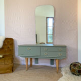 Dressing table