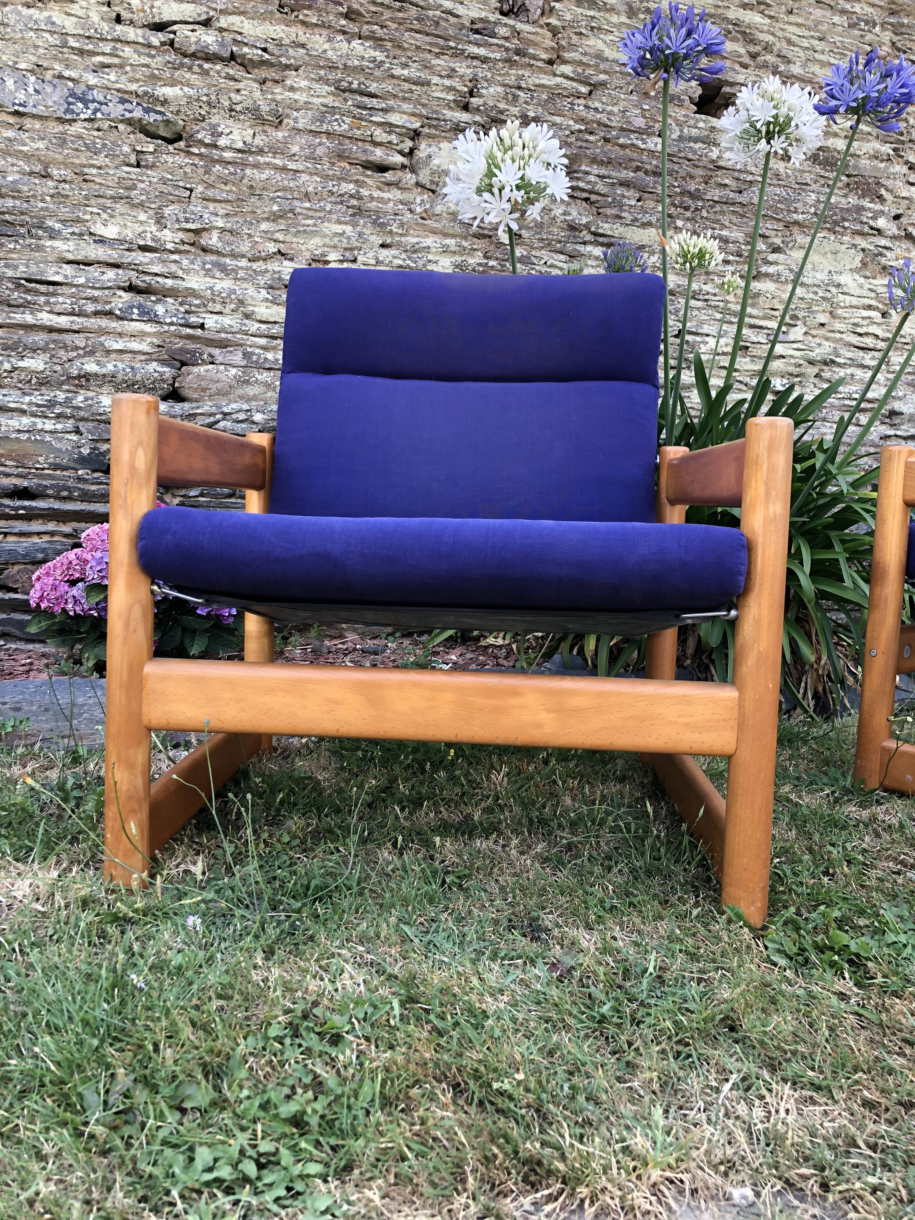 Duo de fauteuils vintage en hêtre lupton morton de john morton
