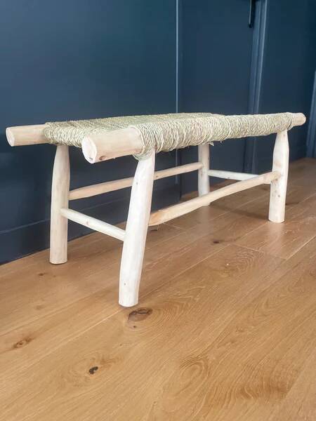 Bench in natural wood and woven doum