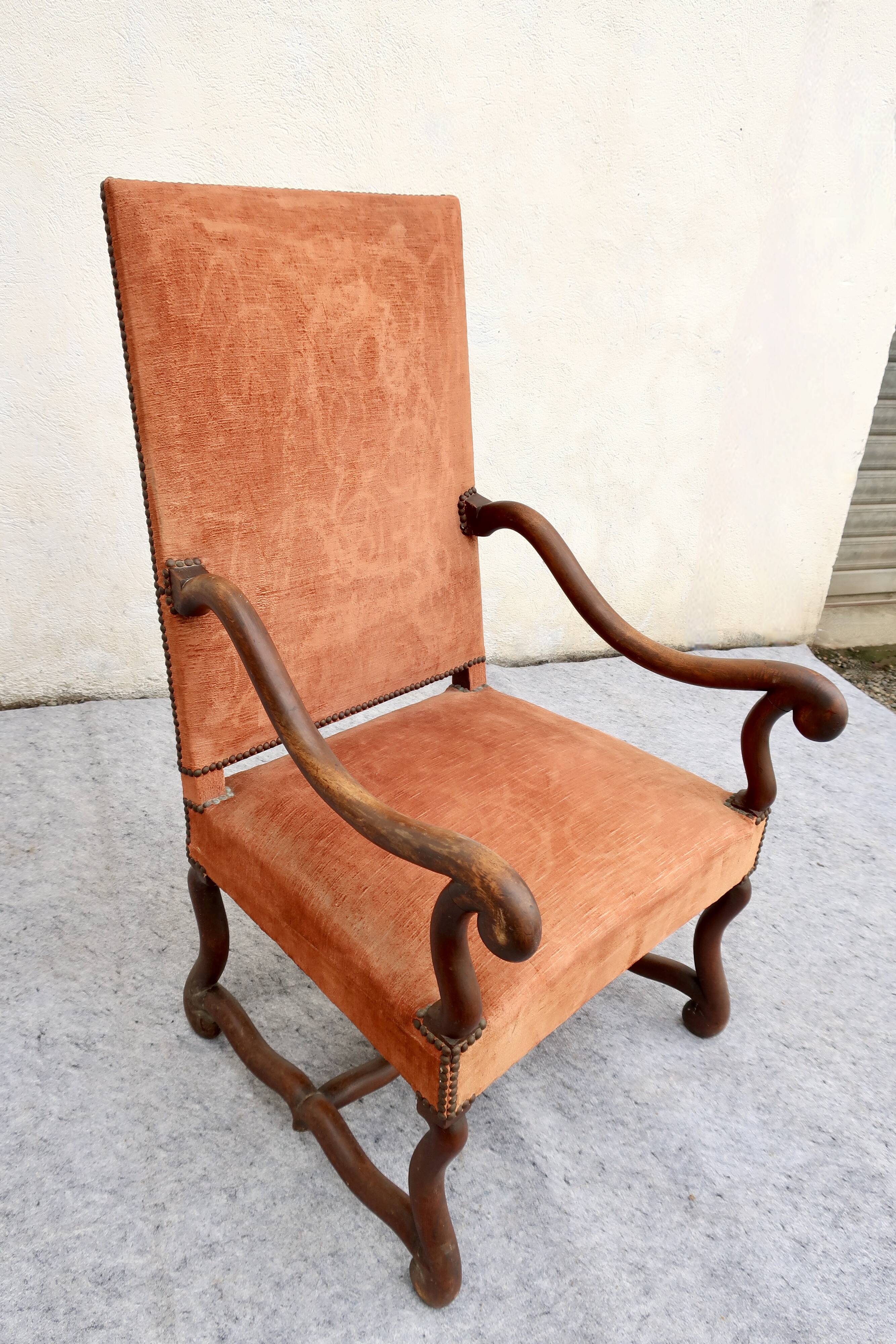 Vintage "sheep bone" armchair, Louis XIII style, walnut.