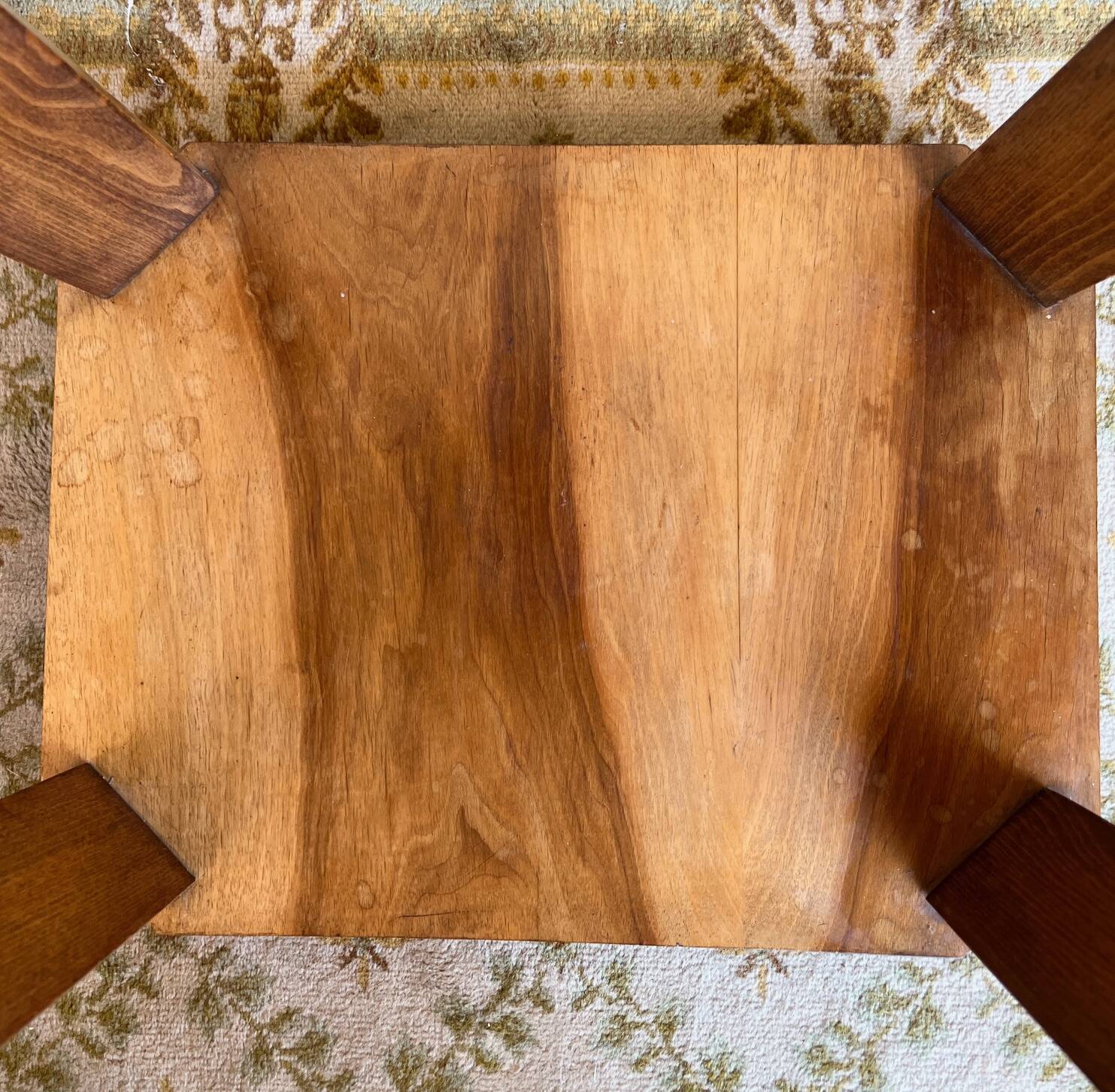 Art Deco side table or serving table in walnut, pedestal table.