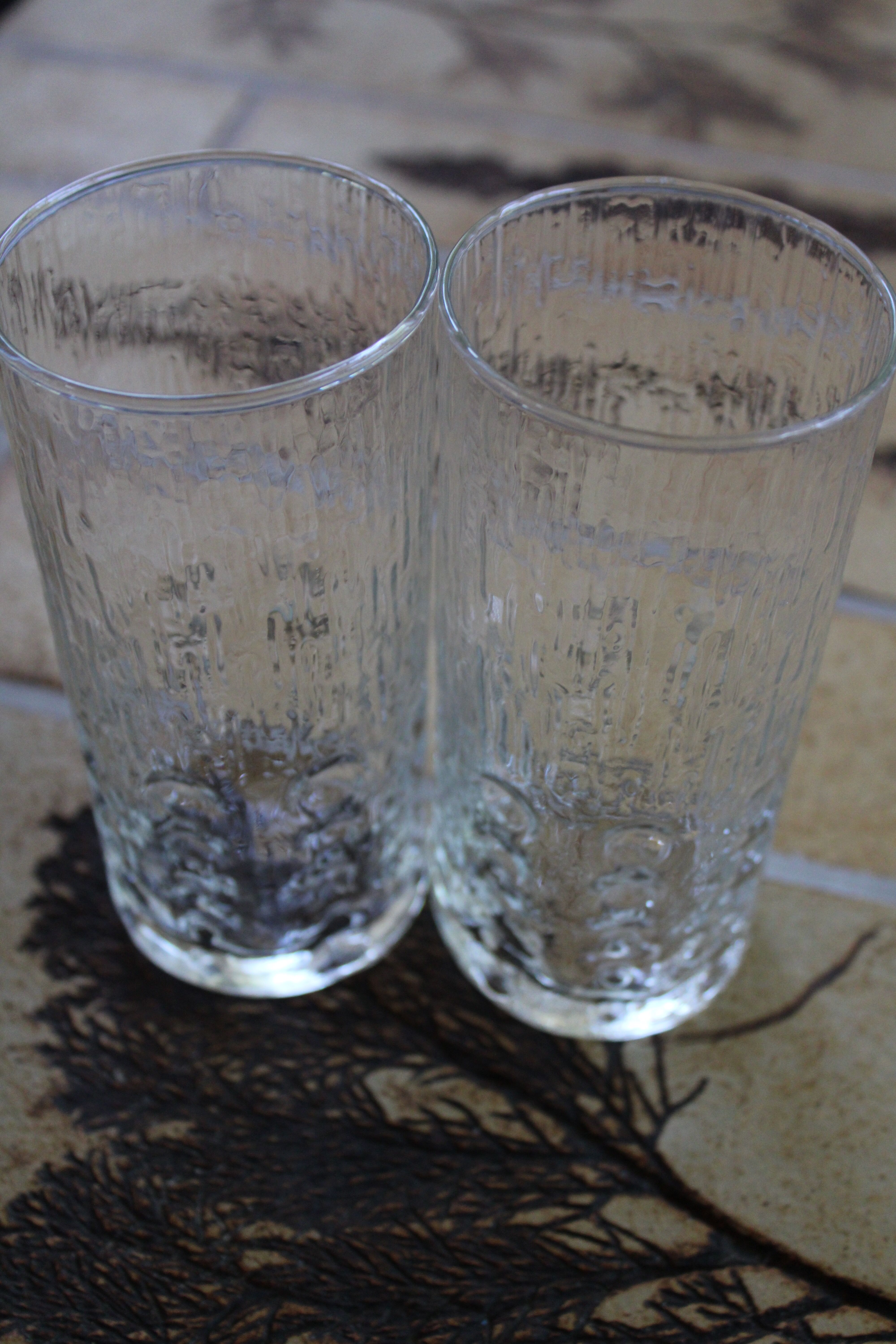 Set of 11 advertising glasses BP 70's
