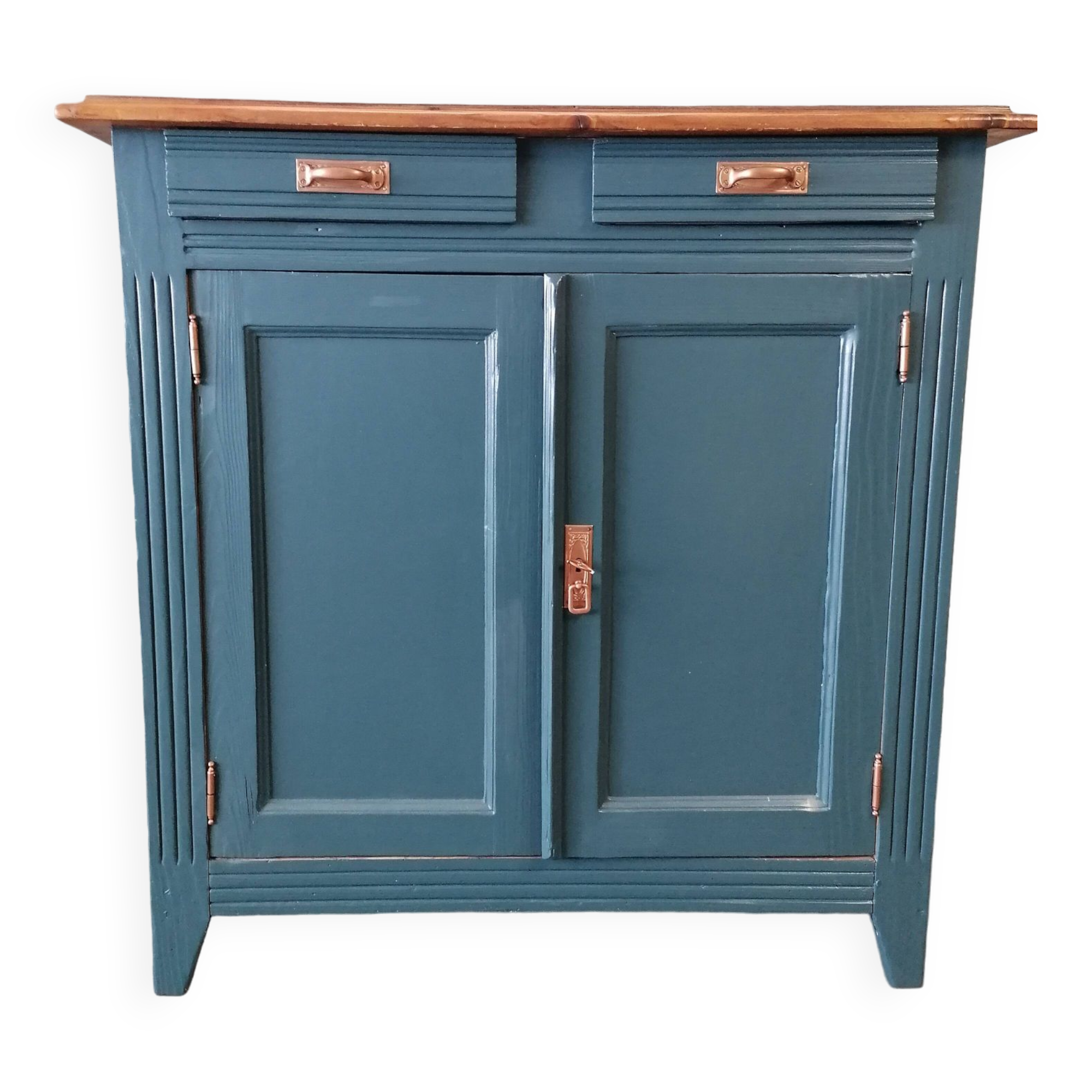 “Estelle” sideboard