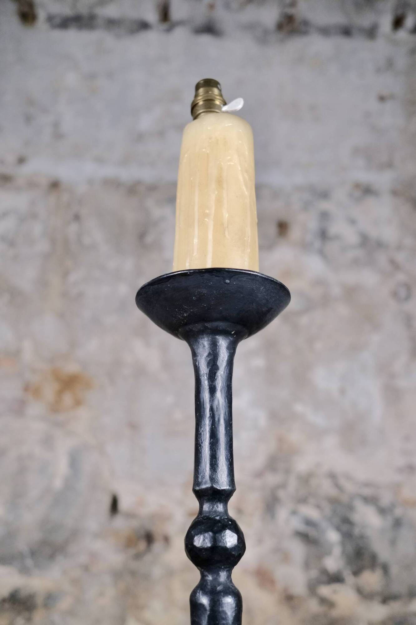 Lampadaire en fer forgé martelé, Bretagne, France, 1980s