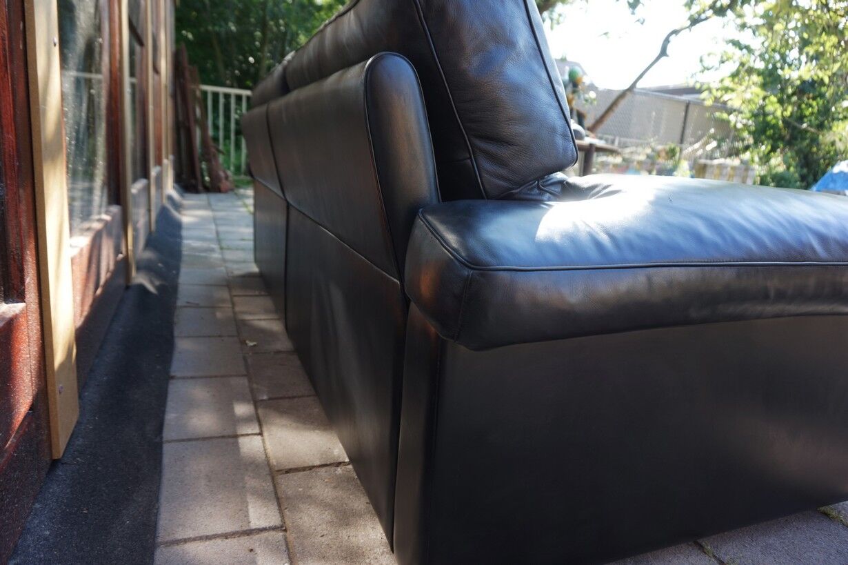 Black Leather Sofa by Tito Agnoli for Poltrona Frau, Italy, 1980s
