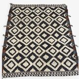 Contemporary rug